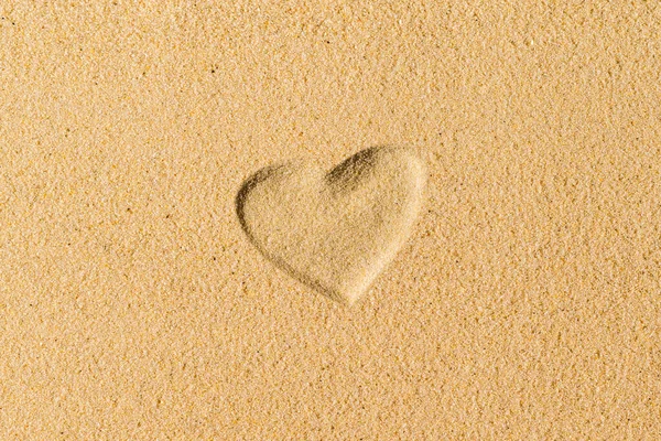 Srdce Ručně Kreslené Písečné Tropické Pláži Valentýn Plážová Dovolená Kreativní — Stock fotografie