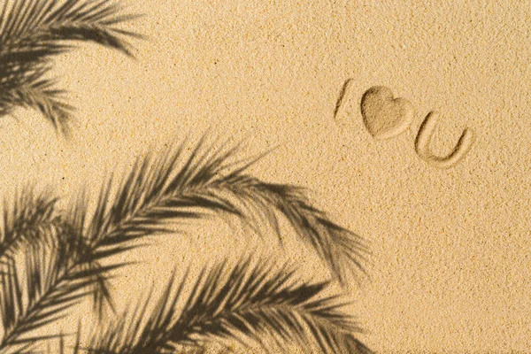 Miluji Text Ručně Kreslené Palmy Větev Stín Písečné Tropické Pláži — Stock fotografie