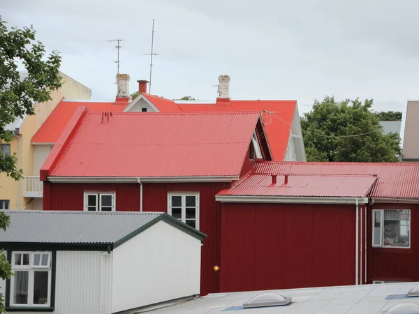 Casas Metal Pintado Vermelho Reykjavik Islândia — Fotografia de Stock
