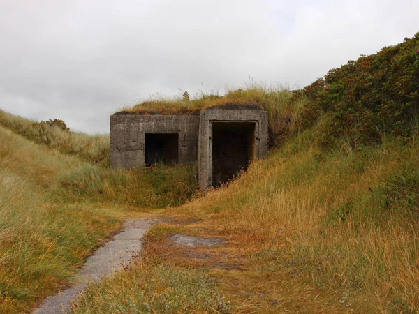 Poste de contrôle Bunker à la côte du Danemark Images De Stock Libres De Droits