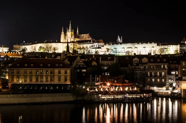 Widok Zamek Praski Mala Strana Nocy Praga Czechy Wieczorna Sceneria — Zdjęcie stockowe