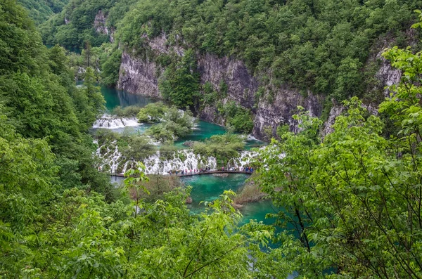 Blick Von Oben Auf Die Wasserfallkaskade Mit Türkisfarbenem Wasser Nationalpark — Stockfoto