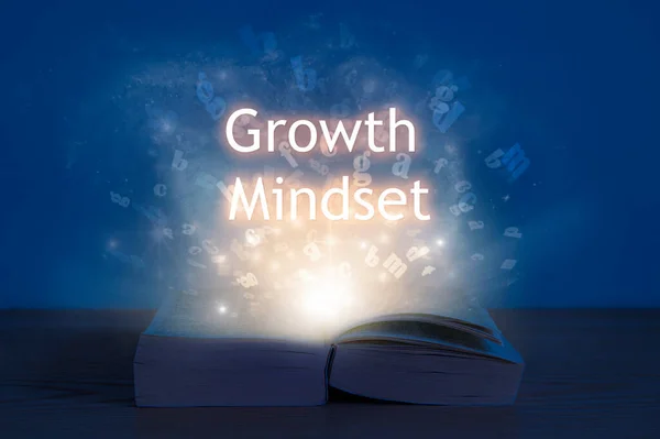 Growth Mindset Education Concept Light Coming Open Book Words Growth — Stock Photo, Image