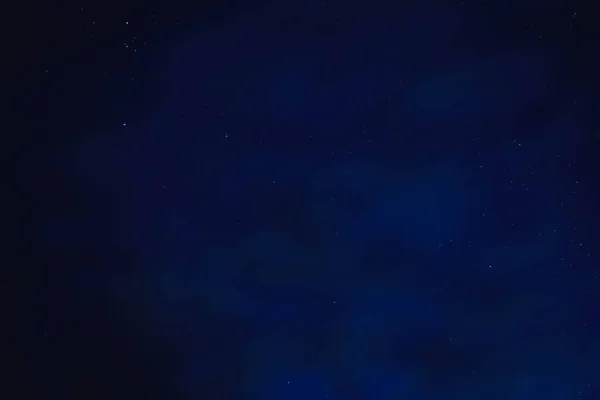 Ciel Étoilé Bleu Travers Des Nuages Gris — Photo