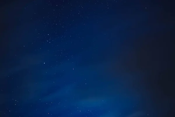 Cielo Estrellado Azul Través Nubes Grises — Foto de Stock