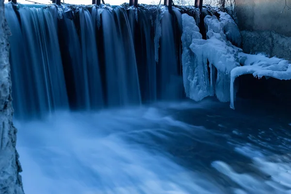 Winterdam Lange Blootstelling — Stockfoto