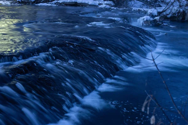 Winterdam Lange Blootstelling — Stockfoto