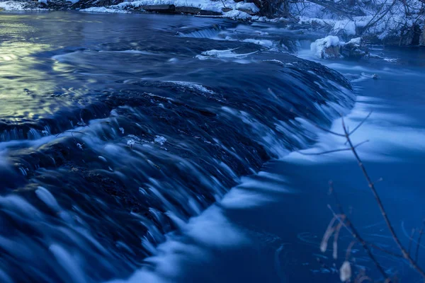 Зимняя Плотина Длительным Воздействием — стоковое фото