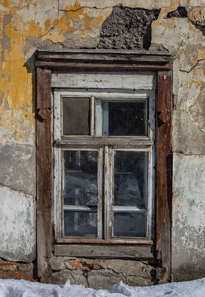 Fereastră Veche Din Lemn Într Casă Din Lemn — Fotografie, imagine de stoc