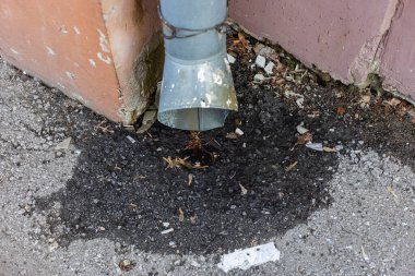 Suyun aktığı boru