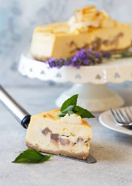 Mela Caramellata Torta Formaggio Alla Pera Dolce Autunno Caramello Mela — Foto Stock
