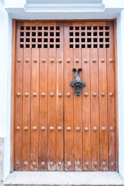 Деревянные Двери Старого Города Картахена — стоковое фото