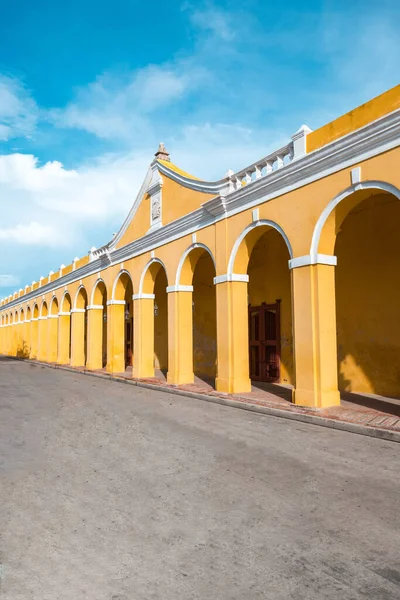 Cartagena, Kolombiya 'daki kasalar.