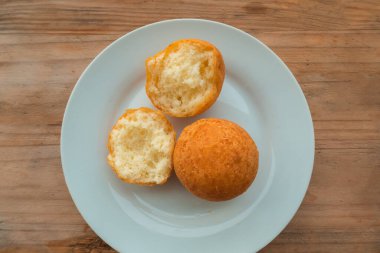 Masada börekler, tipik Kolombiya yemekleri, yakın plan görüntü.