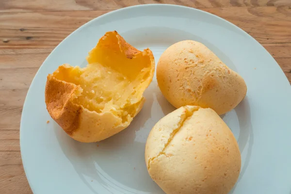 Ovanifrån Ost Bröd Som Kallas Pandebono Träbordet — Stockfoto