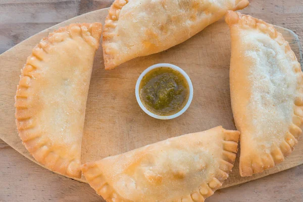 Empanadas Carne Horneadas América Latina Con Salsa — Foto de Stock