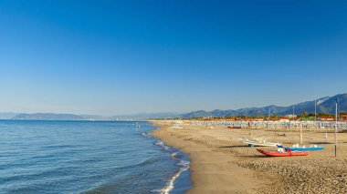 sunrise şaşırtıcı versilia kumsalda