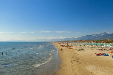 şaşırtıcı marina di pietrasanta plaj manzarası