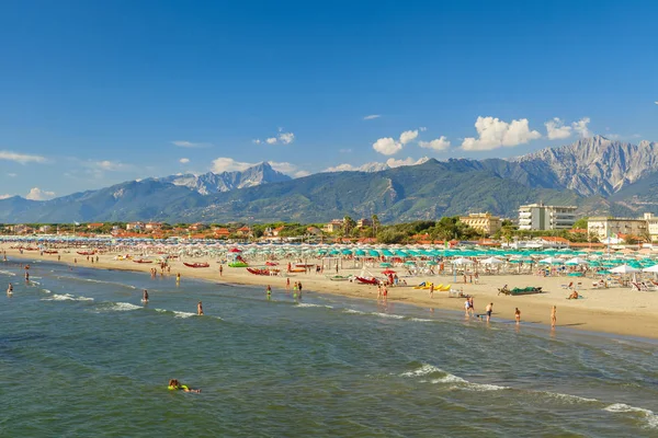 Fantastiska Marina Pietrasanta Strandutsikt — Stockfoto