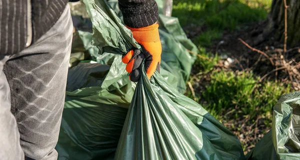 Homem Mão Pegando Limpeza Lixo Rua Conceito Voluntário — Fotografia de Stock