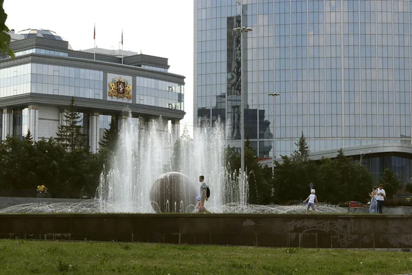 Miasto Jest Żywym Organizmem Budynków Mieszkalnych Publicznych Administracyjnych Religijnych Parków — Zdjęcie stockowe