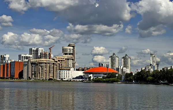 Ciudad Organismo Vivo Edificios Residenciales Públicos Administrativos Religiosos Parques Embalses — Foto de Stock