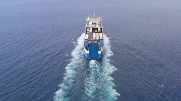 Luftaufnahmen Eines Large Roro Roll Trägerschiffes Das Mittelmeer Kreuzt — Stockvideo