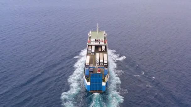 Luftaufnahmen Eines Large Roro Roll Trägerschiffes Das Mittelmeer Kreuzt — Stockvideo