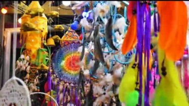 Eski Çarşı ve Acre pazarındaki insanlar.