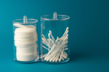 Pamuk wads, pamuk, sopa pamuk yastık makyaj temizleme için cam şişede