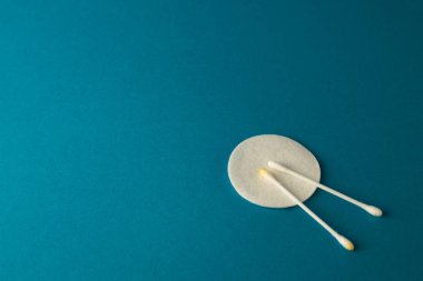  pamuk yastık ve Pamuk çubukları makyaj temizleme için