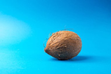 arka planda, Bütün Hindistan cevizi yakın çekim