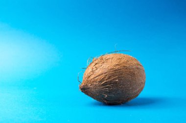 arka planda, Bütün Hindistan cevizi yakın çekim