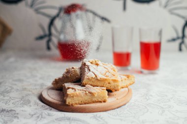 Ev yapımı elma pasta arka plan üzerinde Kapat