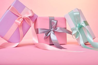 Arkaplanda hediye kutuları, kapatın