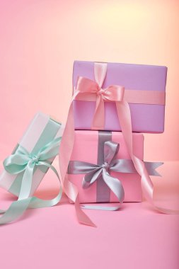 Arkaplanda hediye kutuları, kapatın