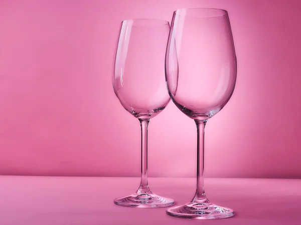 Copas Vino Sobre Fondo Rosa —  Fotos de Stock