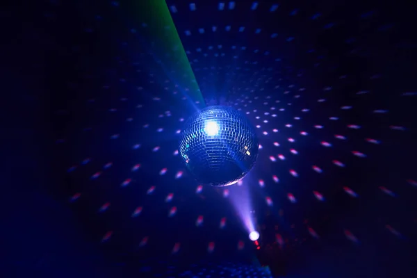 Sfera Discoteca Con Illuminazione Blu — Foto Stock