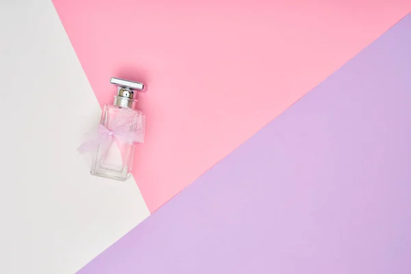 Perfume Bottle Pastel Background Minimal Style — Stock Photo, Image