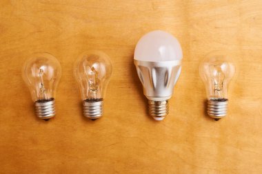 minimalist duvar kağıdı, ampuller ile kompozisyon