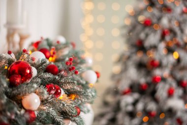 güzel çam dalları parlak süsleme, Noel tatil arka plan ile görmek