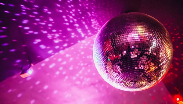 Disco Bal Mousserend Met Heldere Stippen Nacht Partij Achtergrond — Stockfoto