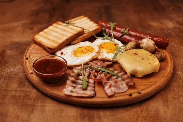 Food Composition Breakfast Made Sausages Toasts Potatoes Eggs Ham Slices — Stock Photo, Image