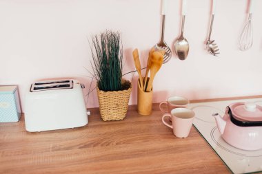 Masa mutfak at görüntüsünü kapatmak