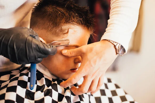 Cropped Image Barber Making Haircut Little Boy Salon — Stock Photo, Image