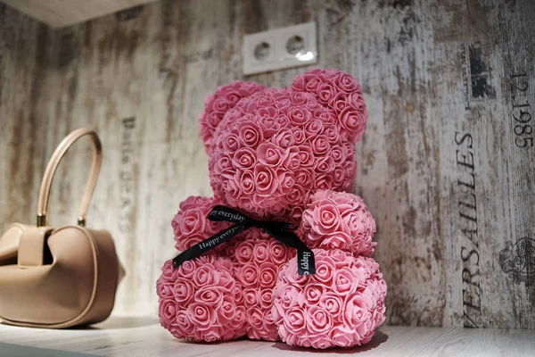 Oso Decorativo Rosas Rosadas Tienda Ropa — Foto de Stock