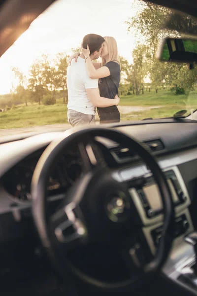 Beautiful Young Couple Kissing Car Trip — Stock Photo, Image