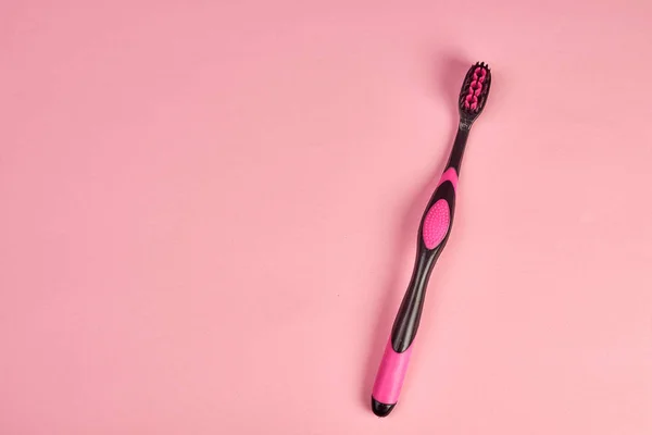 Foto Close Dari Sikat Gigi Pada Pink Konsep Perawatan Gigi — Stok Foto