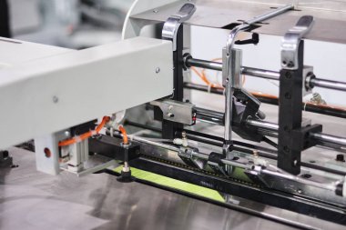 Geniş biçimli mürekkep püskürtmeli yazıcı