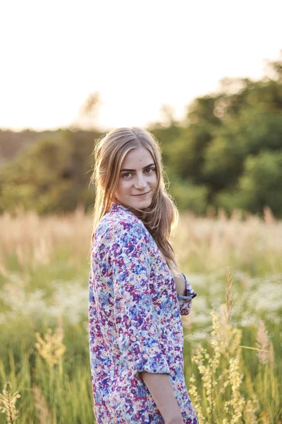 Petite Fille Dans Parc — Photo